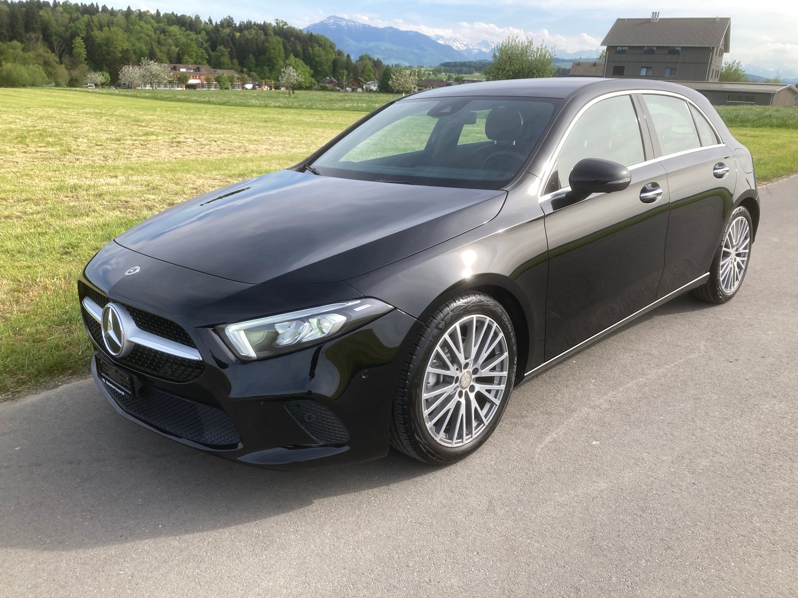 MERCEDES-BENZ A 200 d