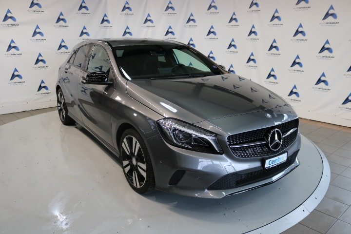 MERCEDES-BENZ A 200 Night Star 7G-DCT, Essence, Occasion / Utilisé, Automatique - 7