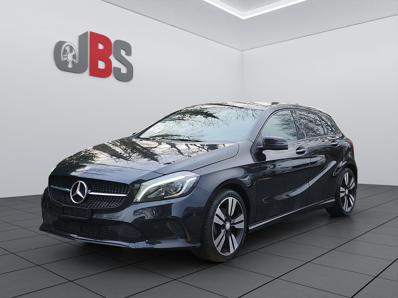 MERCEDES-BENZ A 200