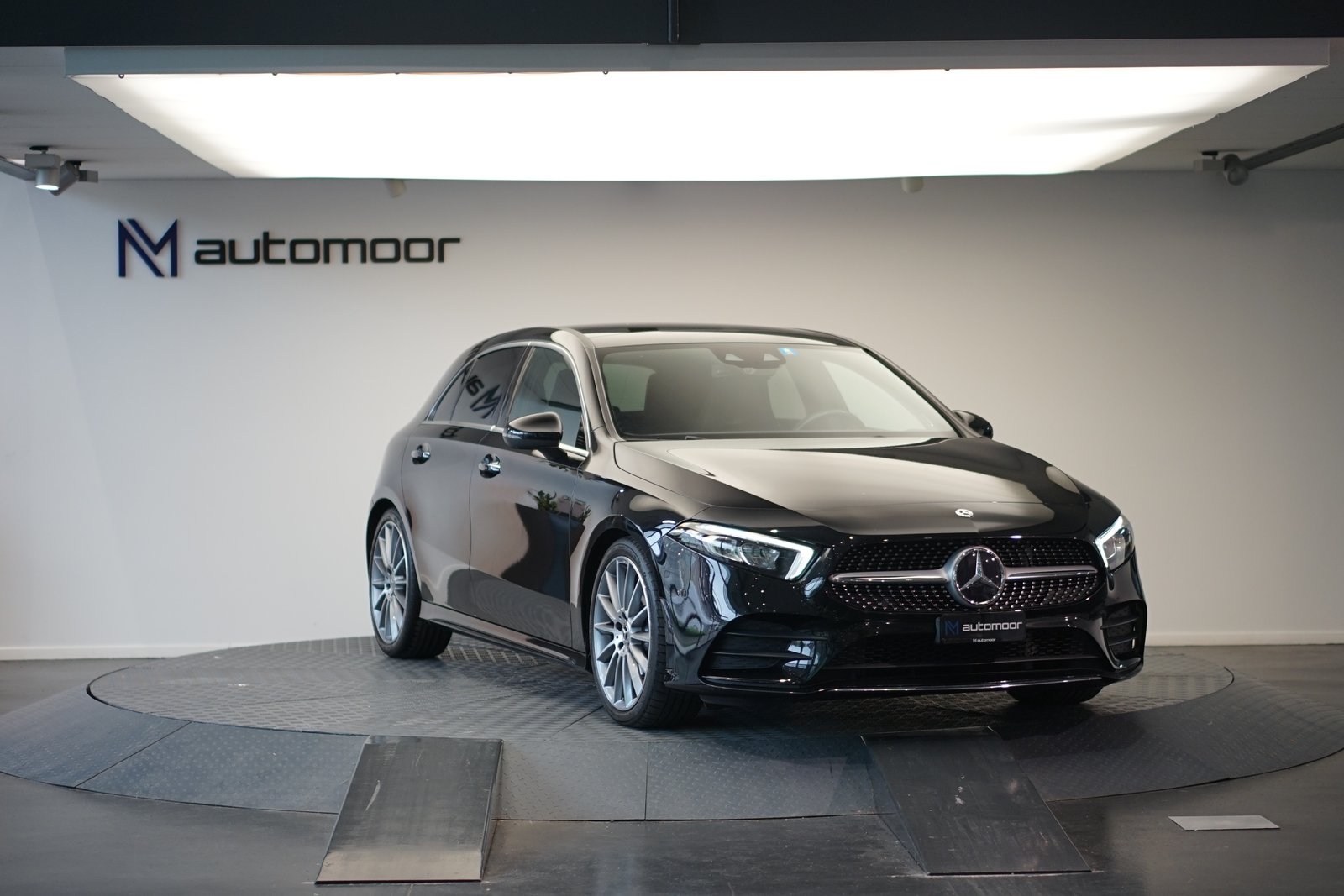 MERCEDES-BENZ A 200 AMG Line 7G-DCT *CH-Fahrzeug* *Burmester, Benzin, Occasion / Gebraucht, Automatik - 3