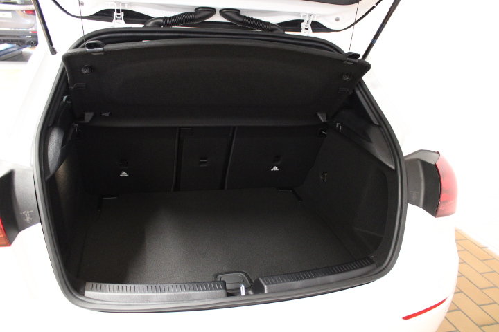 MERCEDES-BENZ A 200 Progressive, Hybride Leggero Benzina/Elettrica, Occasioni / Usate, Automatico - 4