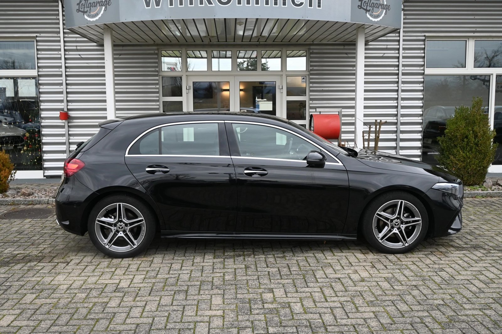 MERCEDES-BENZ A 200 AMG Line 7G-DCT, Mild-Hybrid Benzin/Elektro, Occasion / Gebraucht, Automatik - 6