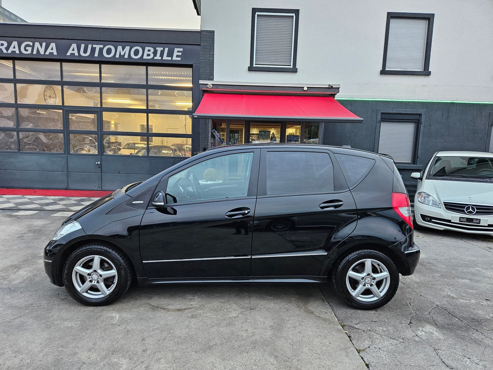 MERCEDES-BENZ A 200 Avantgarde Autotronic, Petrol, Second hand / Used, Automatic - 4