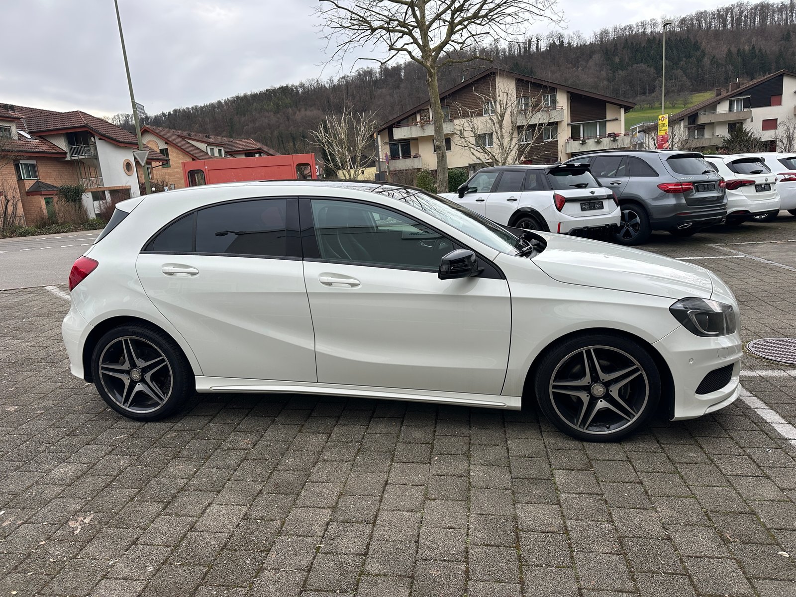MERCEDES-BENZ A 200 AMG Line, Petrol, Second hand / Used, Manual - 3