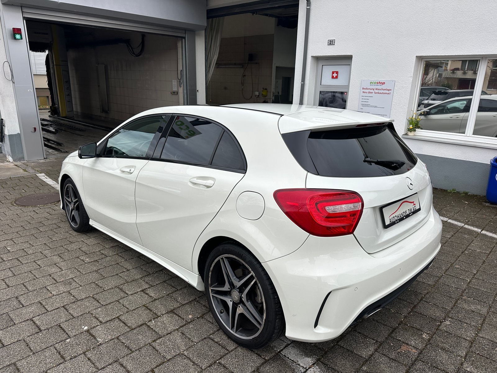 MERCEDES-BENZ A 200 AMG Line, Petrol, Second hand / Used, Manual - 6