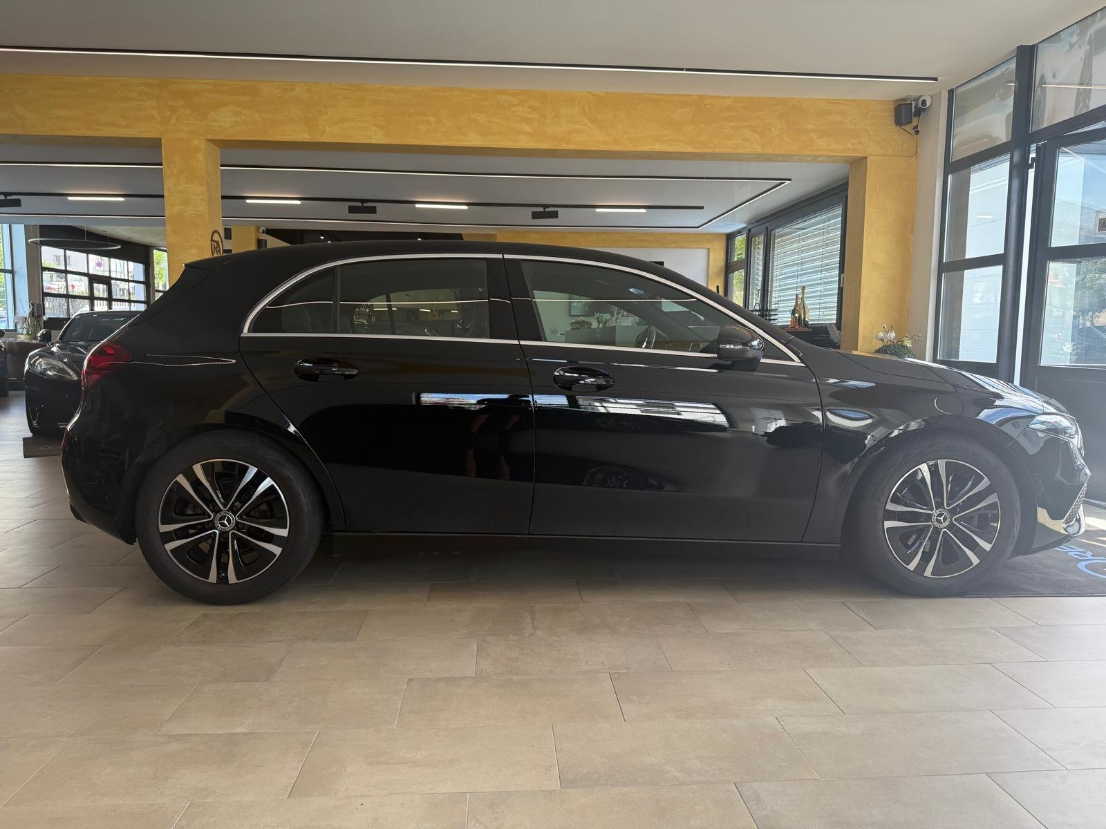MERCEDES-BENZ A 200 MHEV PROGRESSIVE DCT, Hybride Léger Essence/Électricité, Occasion / Utilisé, Automatique - 2