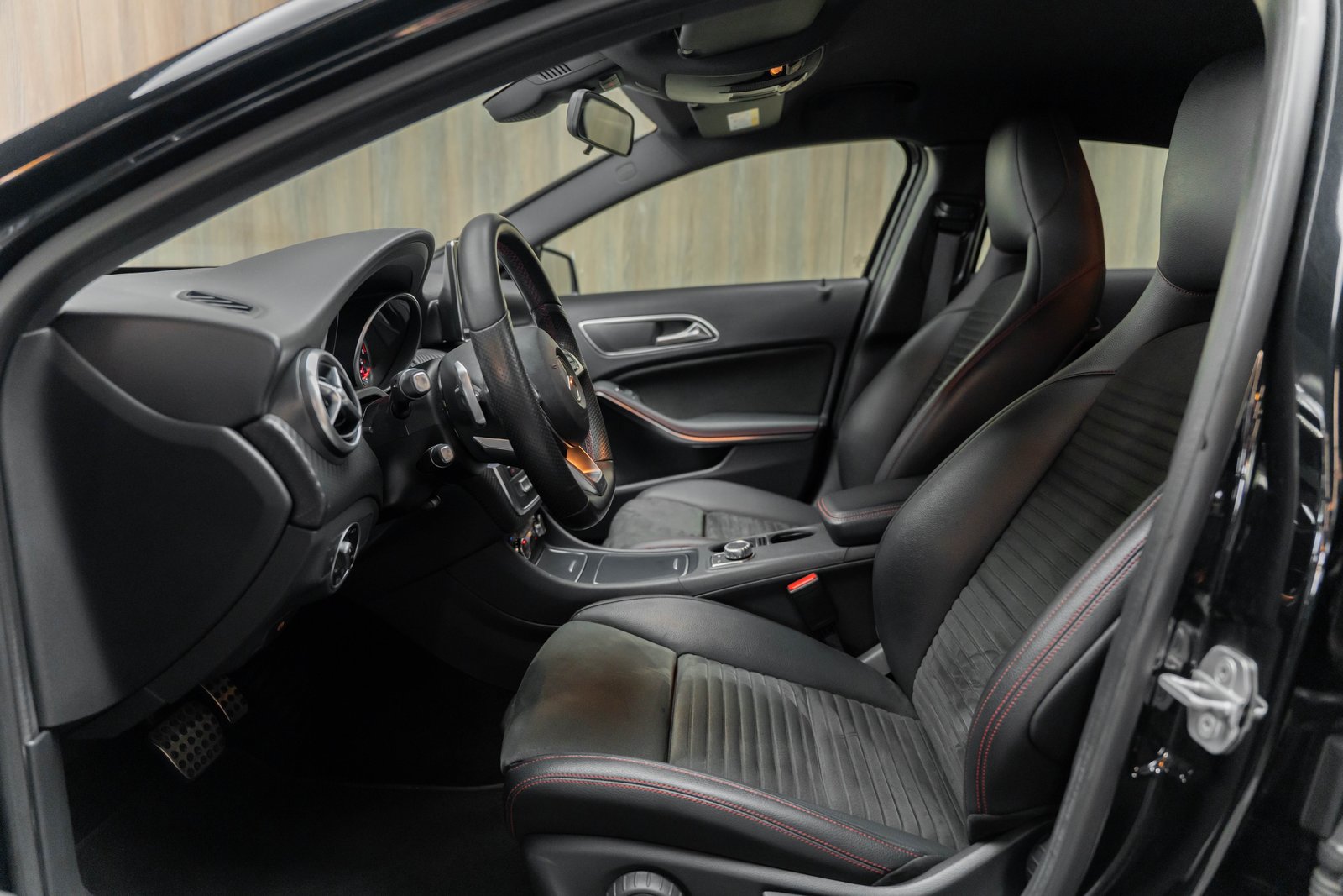 MERCEDES-BENZ A 200 AMG Line 7G-DCT, Petrol, Second hand / Used, Automatic - 5