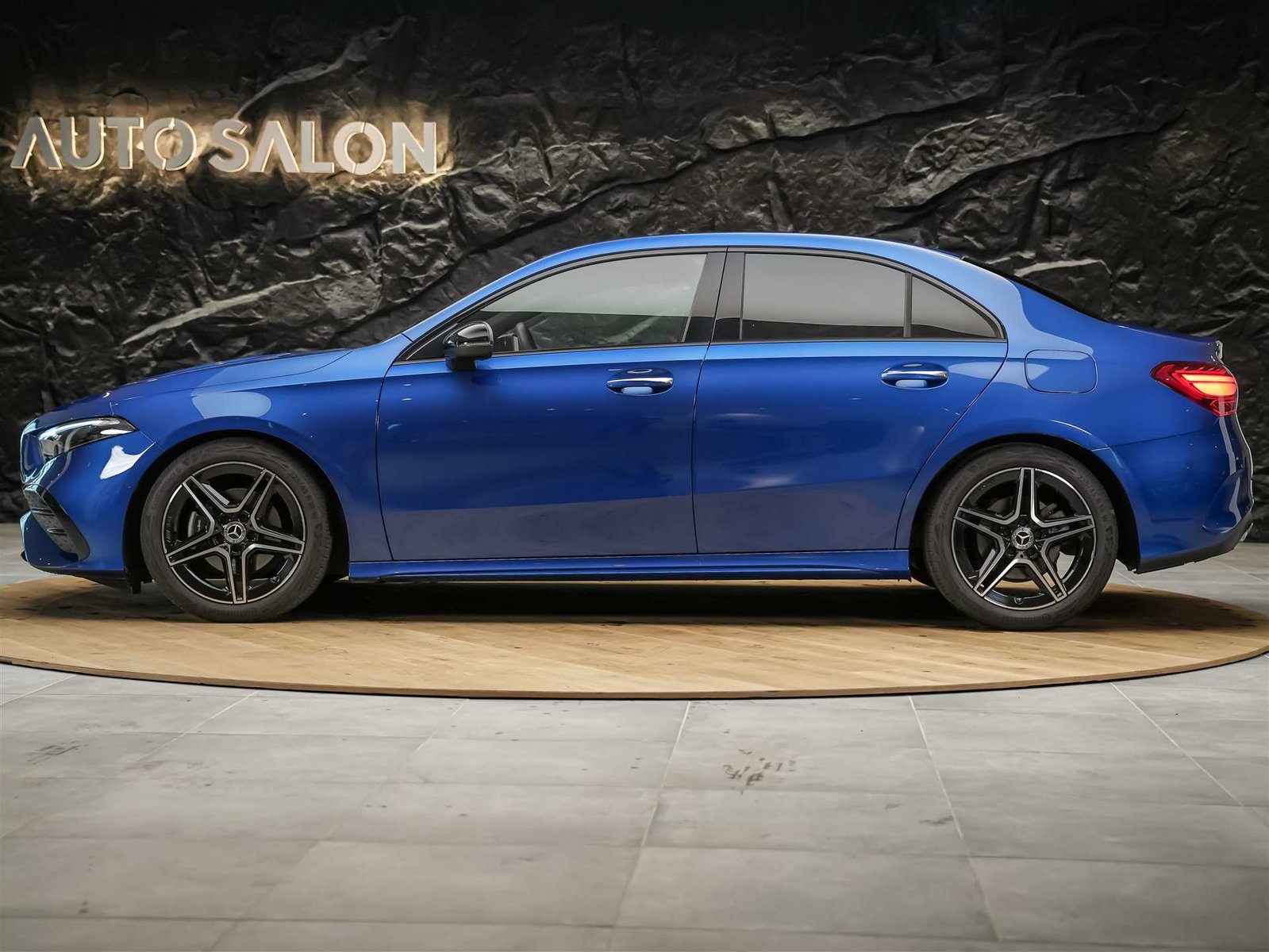 MERCEDES-BENZ A 200 AMG Line 7G-DCT *Rückfahrkamera*Lenkrad, Essence, Occasion / Utilisé, Automatique - 2
