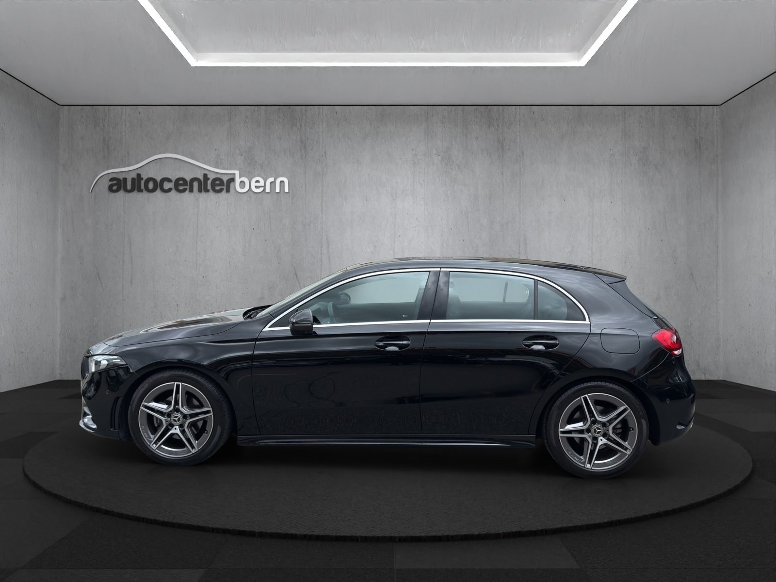 MERCEDES-BENZ A 200 AMG Line 7G-DCT, Essence, Occasion / Utilisé, Automatique - 4