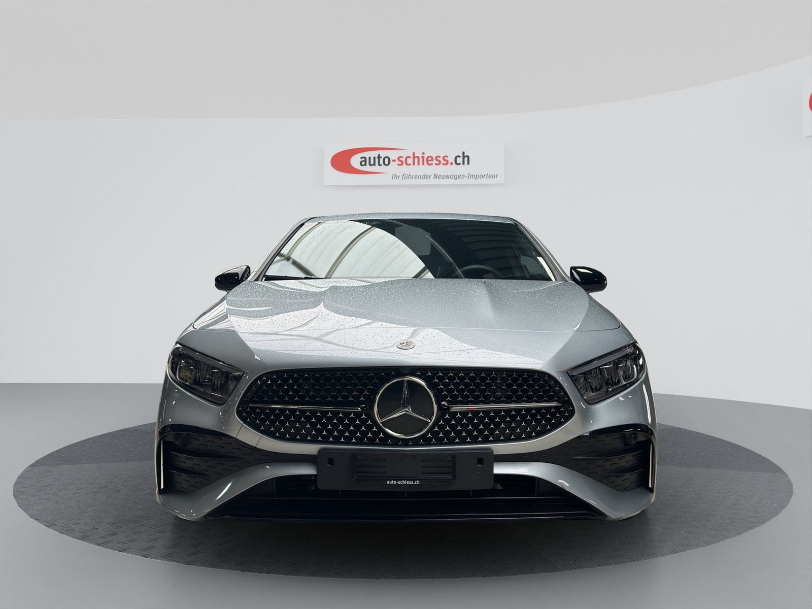 MERCEDES-BENZ A 200 7G-DCT AMG Line Night, Mild-Hybrid Benzin/Elektro, Occasion / Gebraucht, Automatik - 2