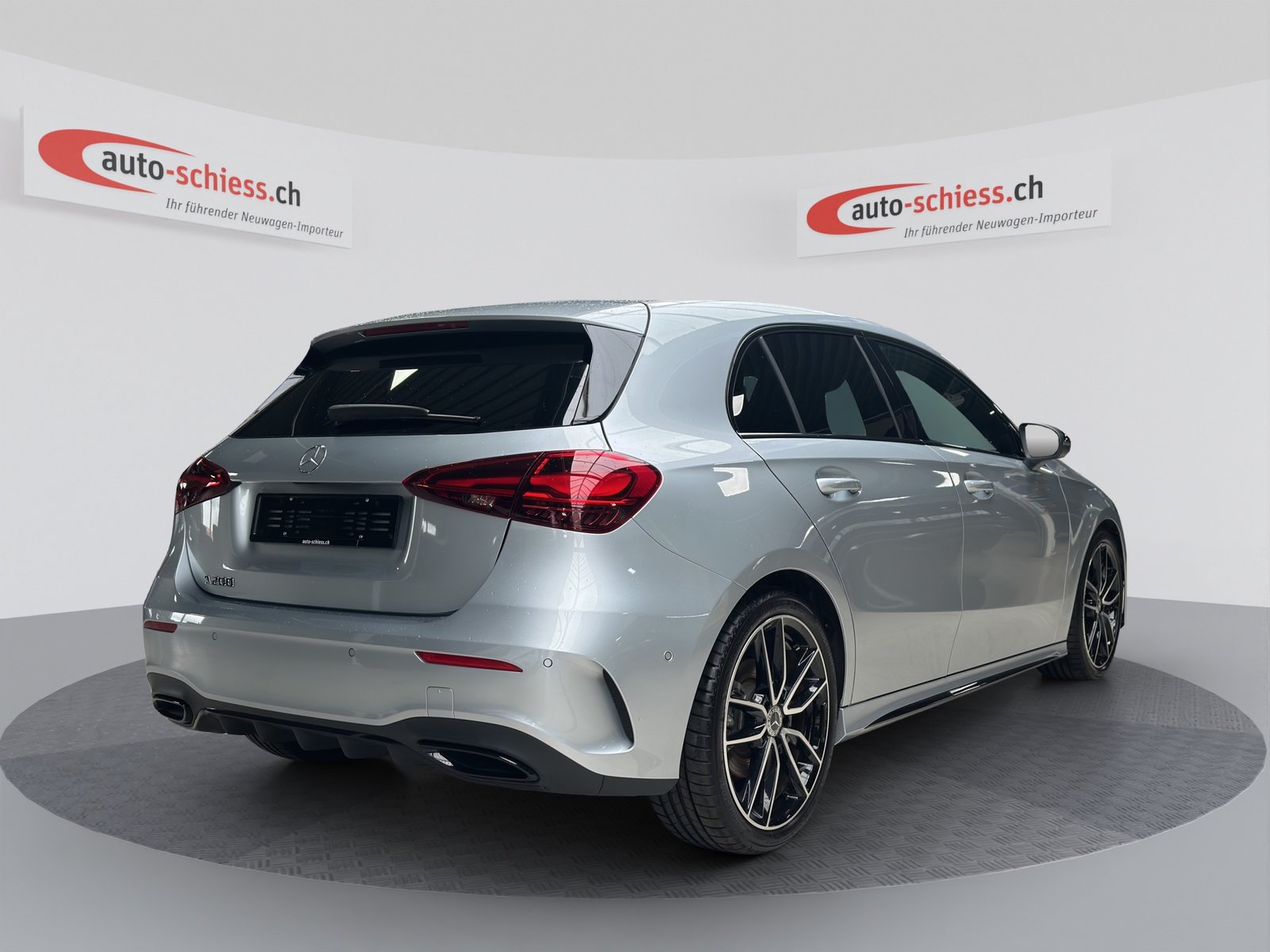 MERCEDES-BENZ A 200 7G-DCT AMG Line Night, Mild-Hybrid Benzin/Elektro, Occasion / Gebraucht, Automatik - 5