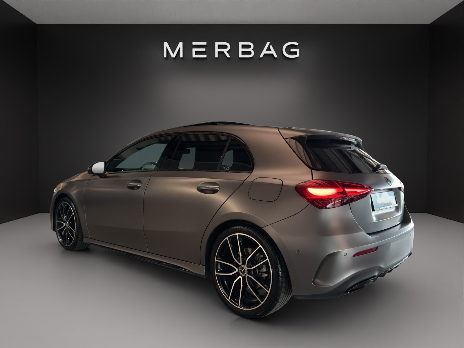 MERCEDES-BENZ A 200 7G-DCT, Mild-Hybrid Benzin/Elektro, Occasion / Gebraucht, Automatik - 4