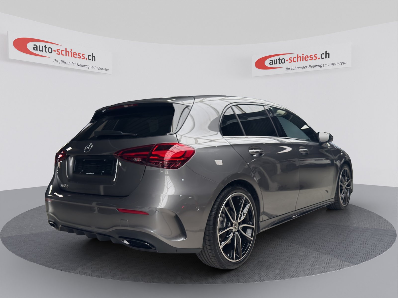 MERCEDES-BENZ A 200 7G-DCT AMG Line Night, Mild-Hybrid Benzin/Elektro, Occasion / Gebraucht, Automatik - 4