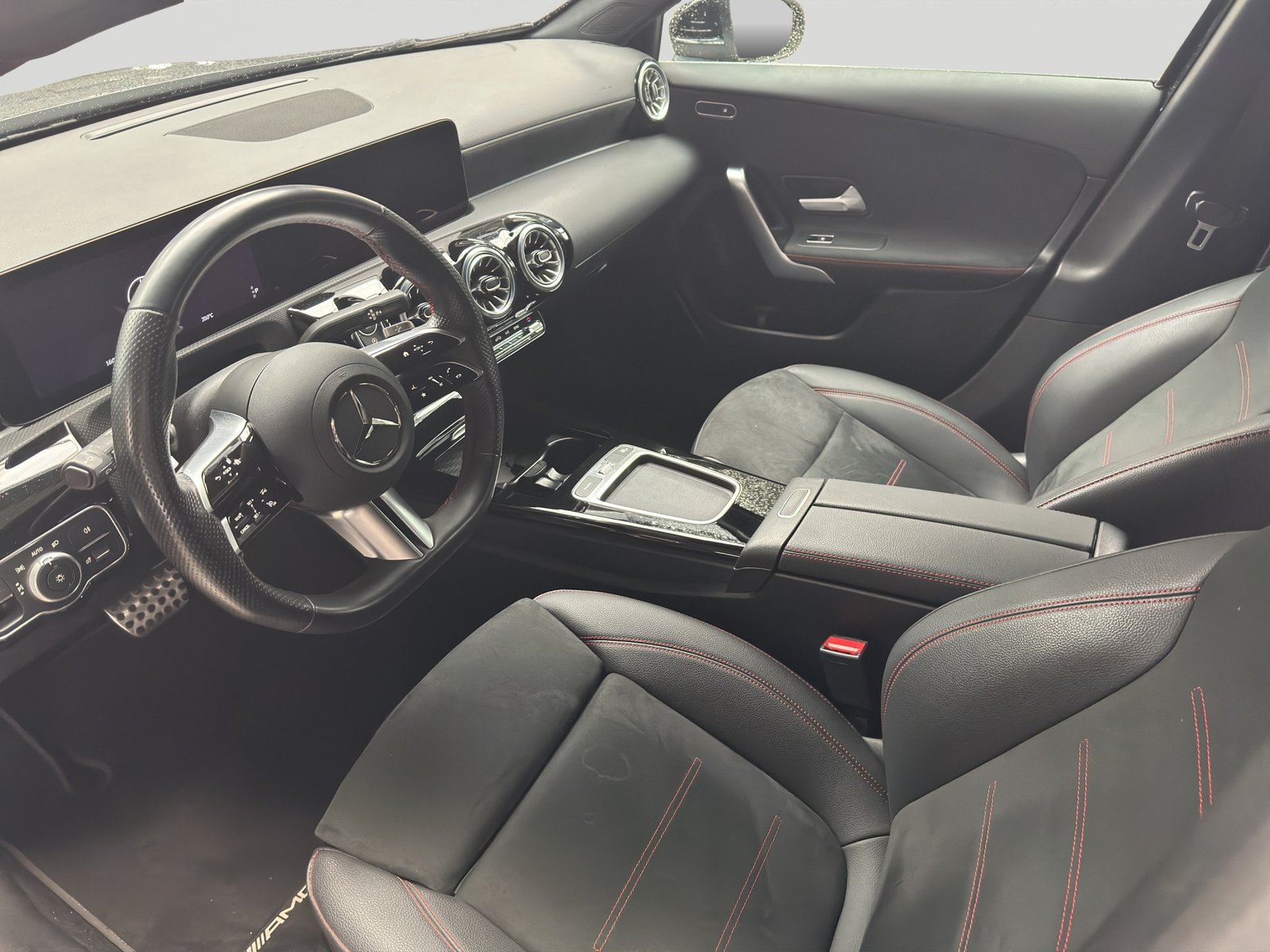 MERCEDES-BENZ A 200 AMG 7G-DCT, Mild-Hybrid Benzin/Elektro, Occasion / Gebraucht, Automatik - 7