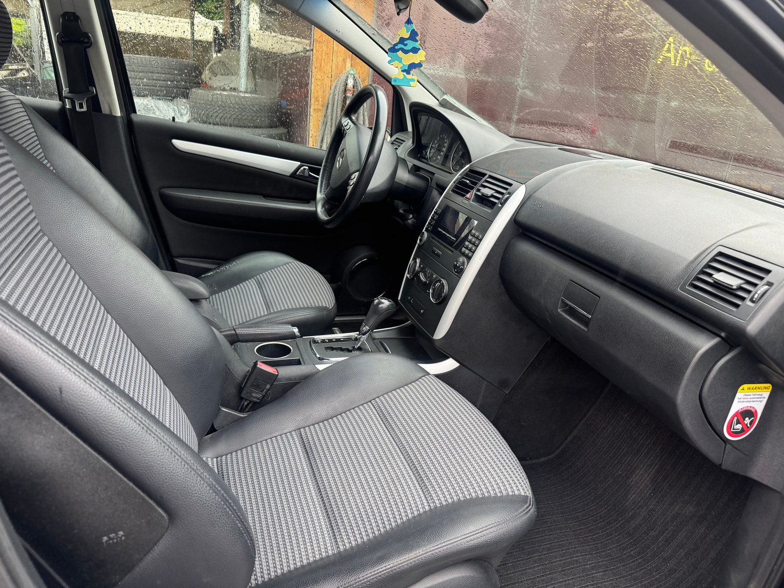 MERCEDES-BENZ A 200 Avantgarde, Benzin, Occasion / Gebraucht, Handschaltung - 7