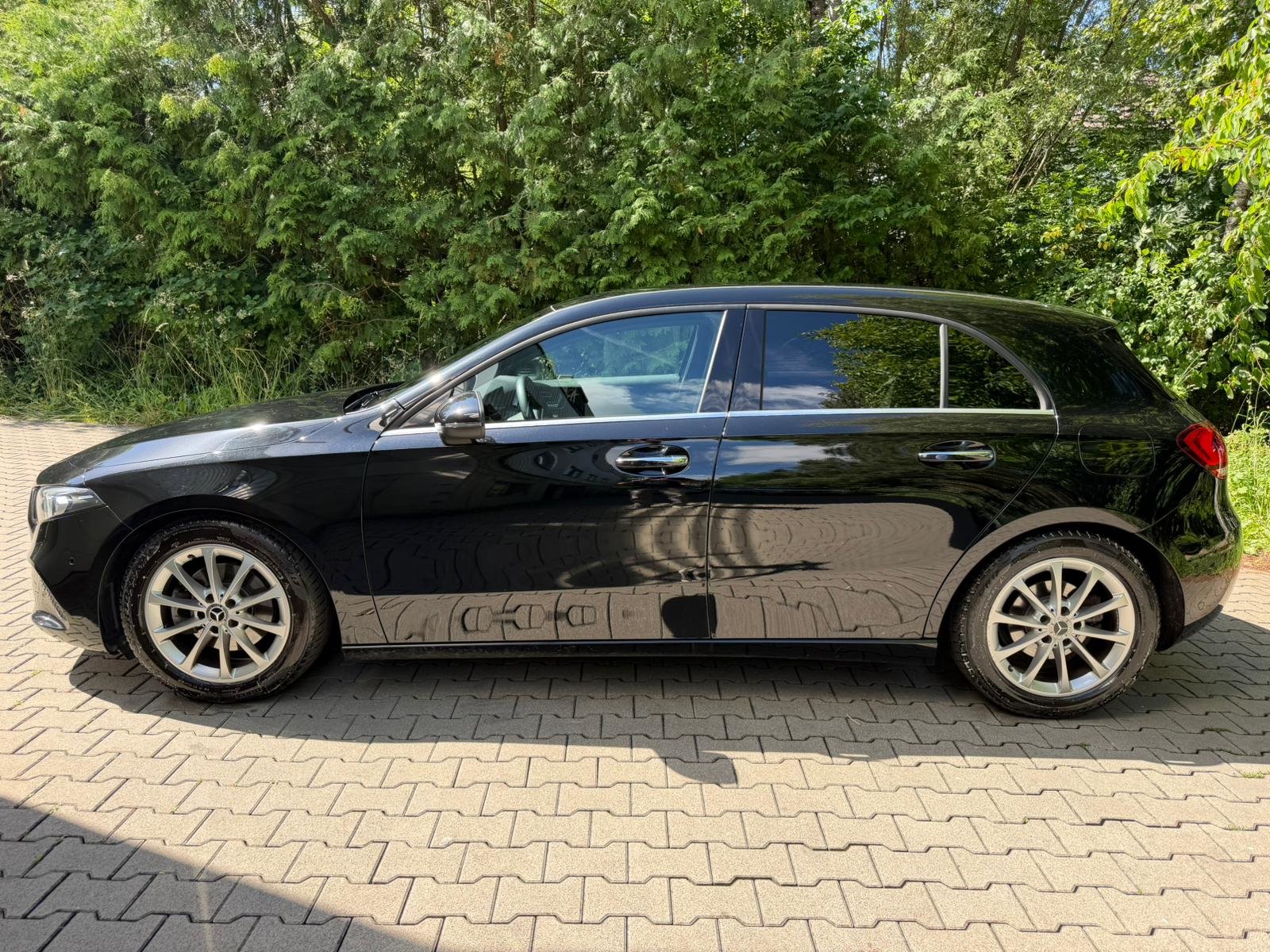 MERCEDES-BENZ A 200 Style 7G-DCT, Benzin, Occasion / Gebraucht, Automatik - 2