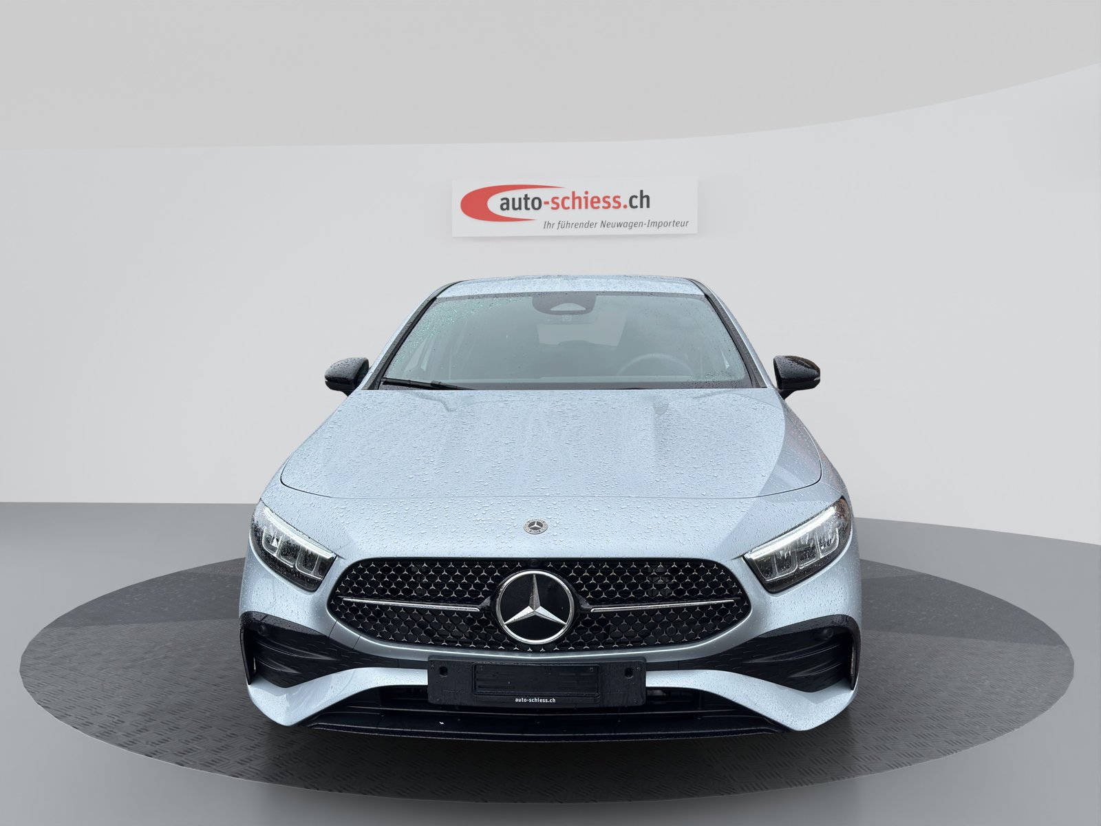 MERCEDES-BENZ A 200 7G-DCT AMG Line Night, Mild-Hybrid Benzin/Elektro, Occasion / Gebraucht, Automatik - 2