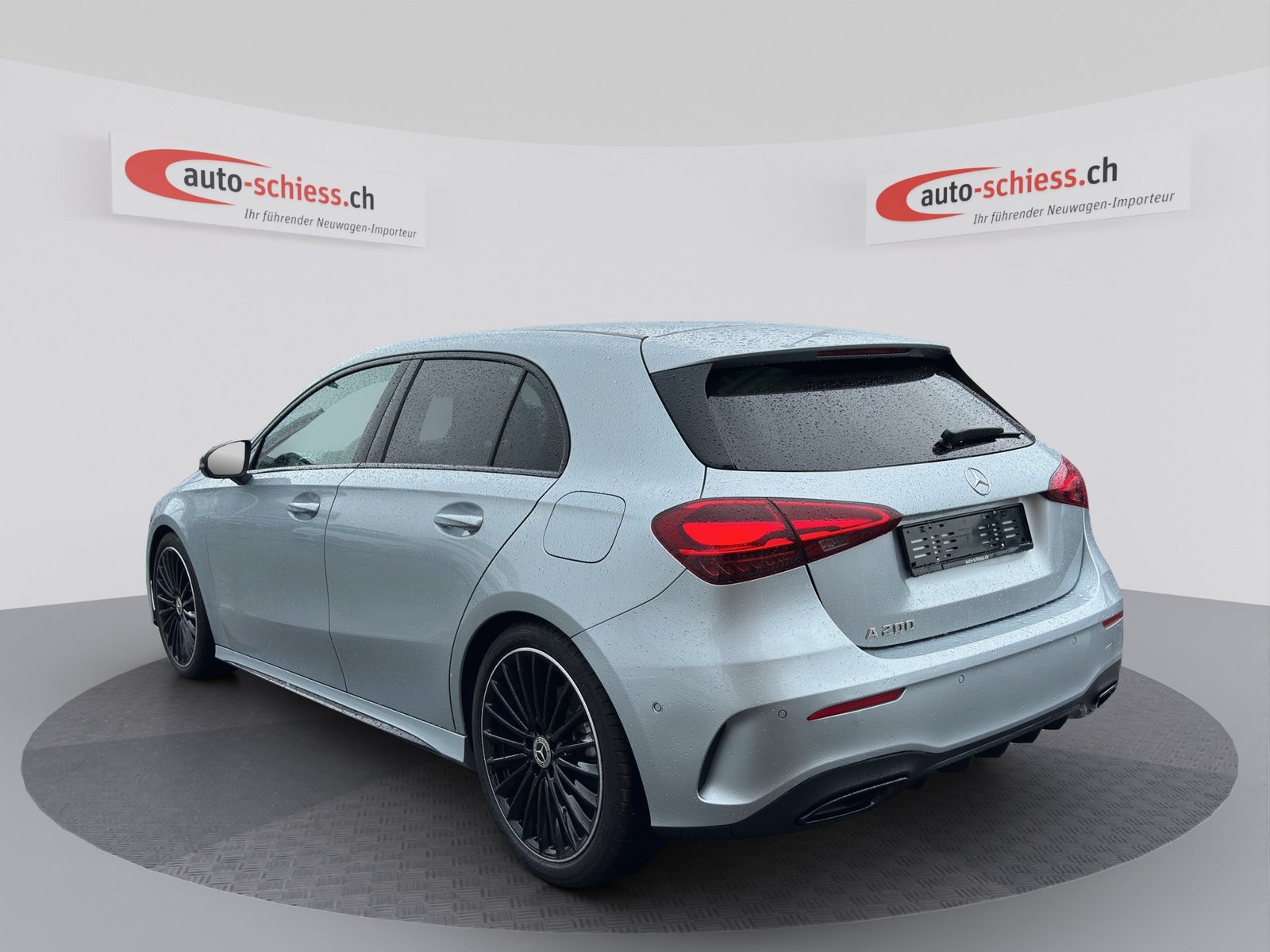MERCEDES-BENZ A 200 7G-DCT AMG Line Night, Mild-Hybrid Benzin/Elektro, Occasion / Gebraucht, Automatik - 3