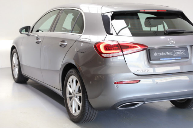 MERCEDES-BENZ A 200 Progressive, Benzin, Occasion / Gebraucht, Automatik - 4