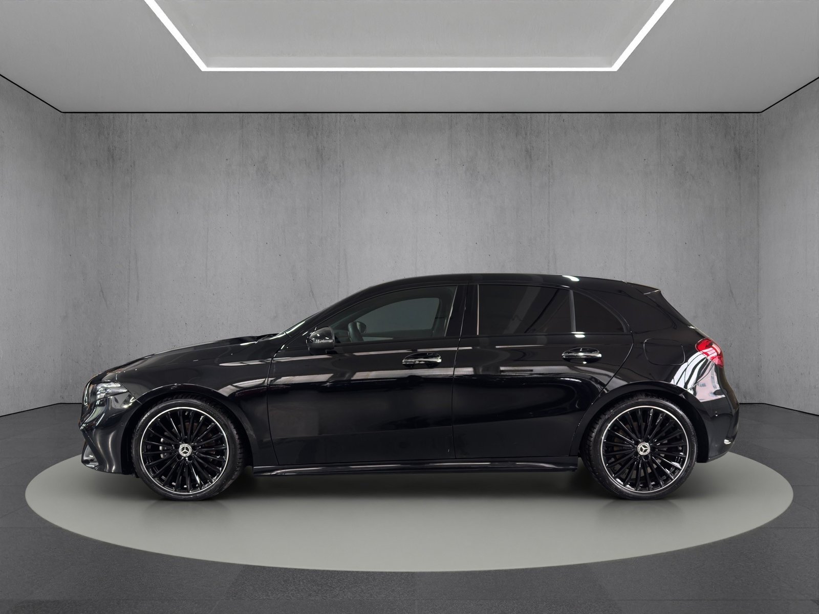 MERCEDES-BENZ A 200 7G-DCT AMG Line Special Edition Pano-RF., Hybride Léger Essence/Électricité, Occasion / Utilisé, Automatique - 3