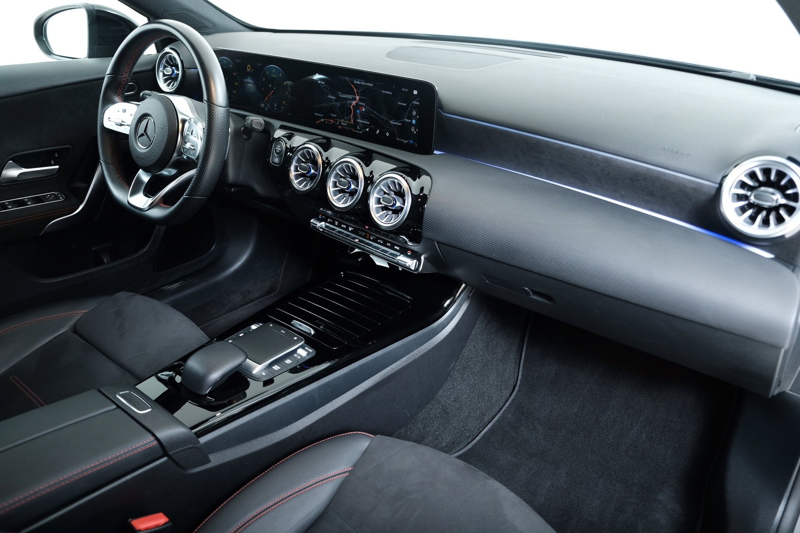 MERCEDES-BENZ A 200 AMG Line, Essence, Occasion / Utilisé, Automatique - 6