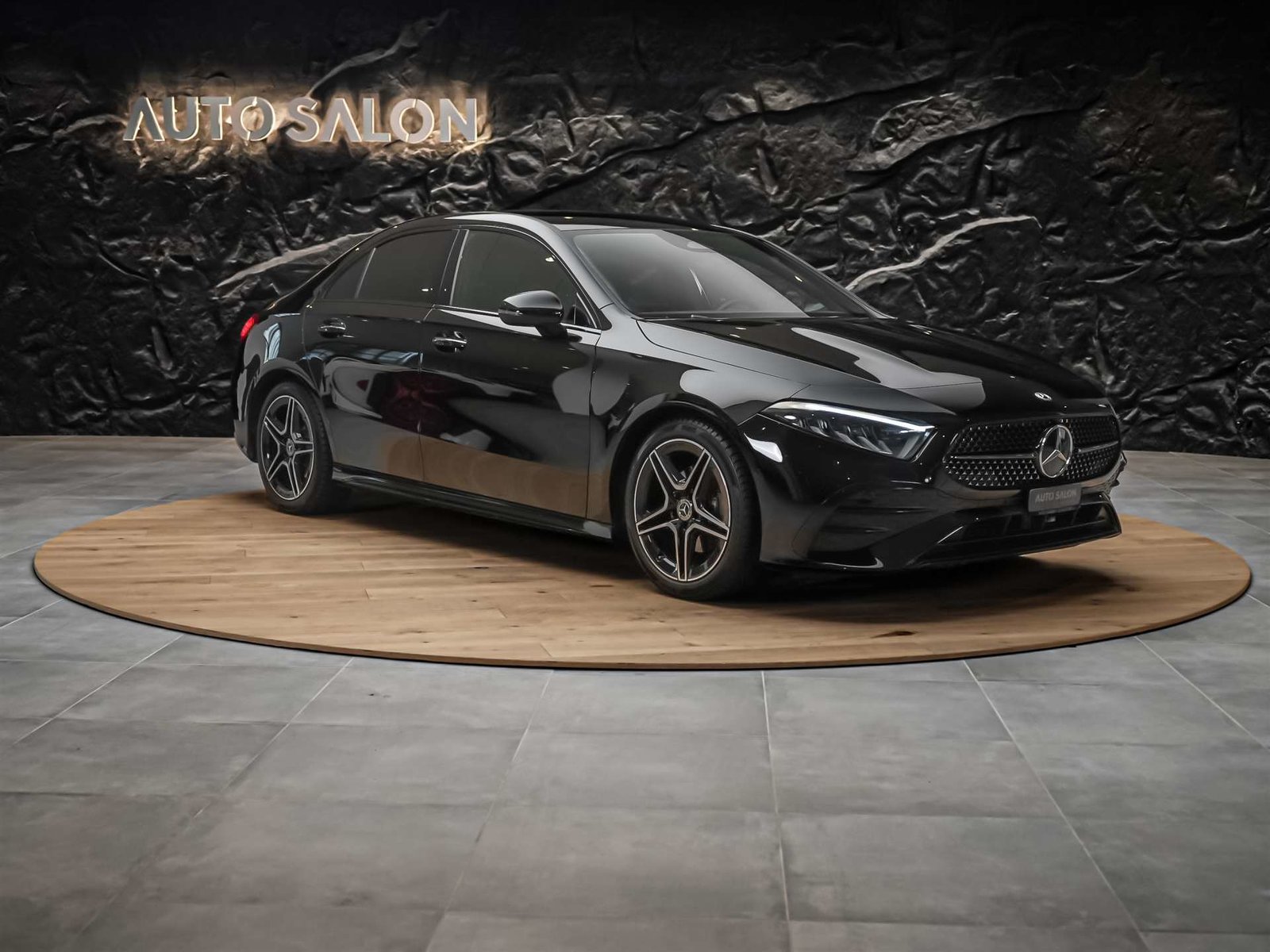 MERCEDES-BENZ A 200 AMG Line 7G-DCT *Limousine*Facelift*Kame, Essence, Occasion / Utilisé, Automatique - 6