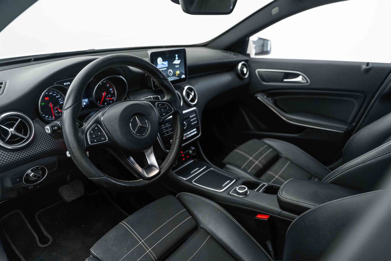 MERCEDES-BENZ A 200 CDI Urban 7G-DCT, Diesel, Occasion / Utilisé, Automatique - 7