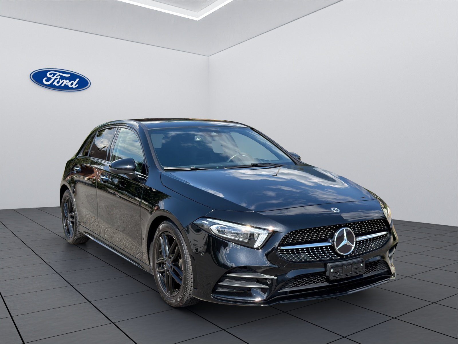 MERCEDES-BENZ A-Klasse W177 A 200 AMG Line, Petrol, Second hand / Used, Automatic - 3