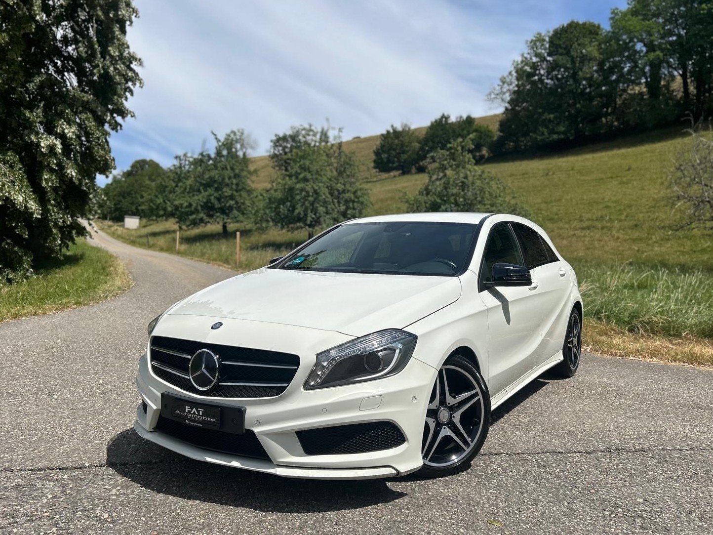 MERCEDES-BENZ A 200 AMG Line