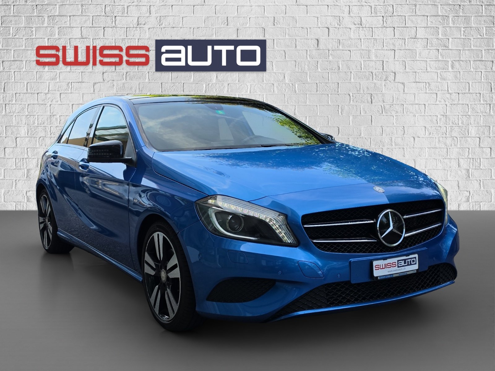 MERCEDES-BENZ A 200 Urban 7G-DCT, Petrol, Second hand / Used, Automatic - 3