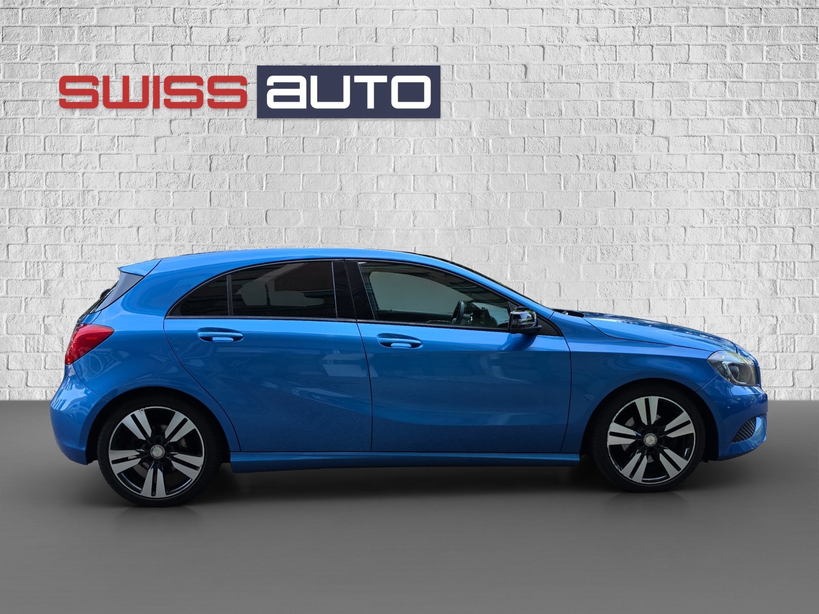 MERCEDES-BENZ A 200 Urban 7G-DCT, Petrol, Second hand / Used, Automatic - 4