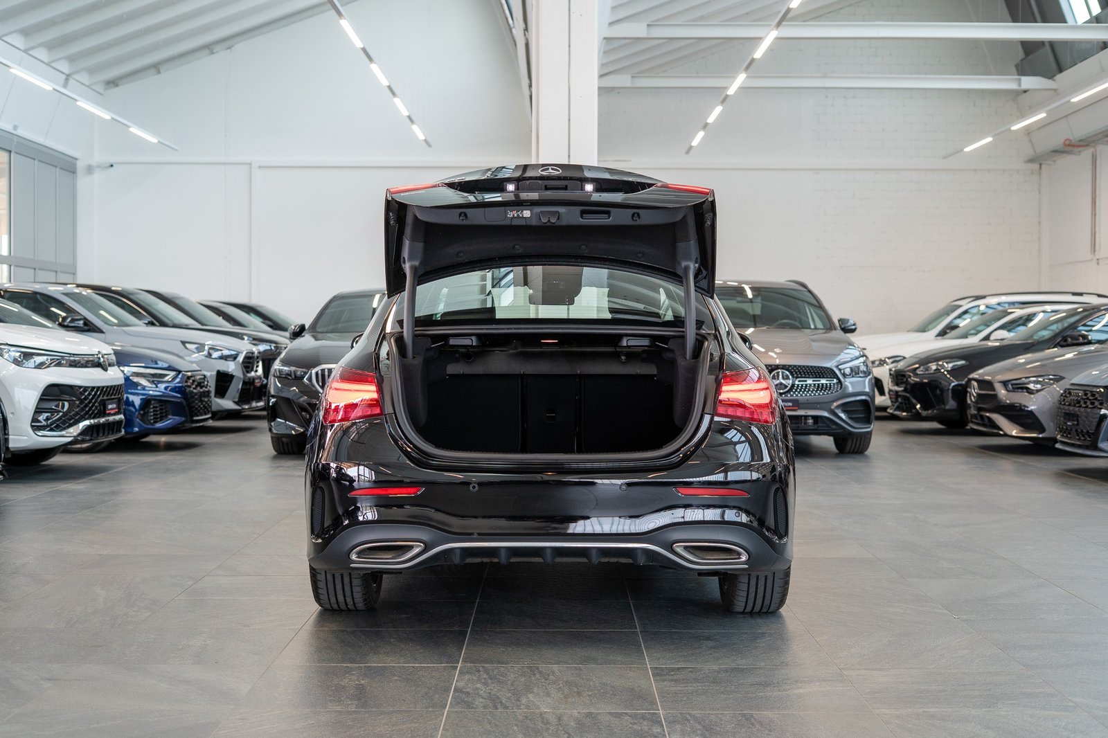 MERCEDES-BENZ A 200 AMG Line Limousine / Facelift / Rückfah, Petrol, Second hand / Used, Automatic - 7