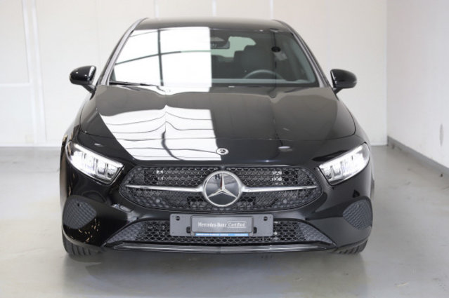 MERCEDES-BENZ A 200 7G-DCT, Mild-Hybrid Petrol/Electric, Second hand / Used, Automatic - 5