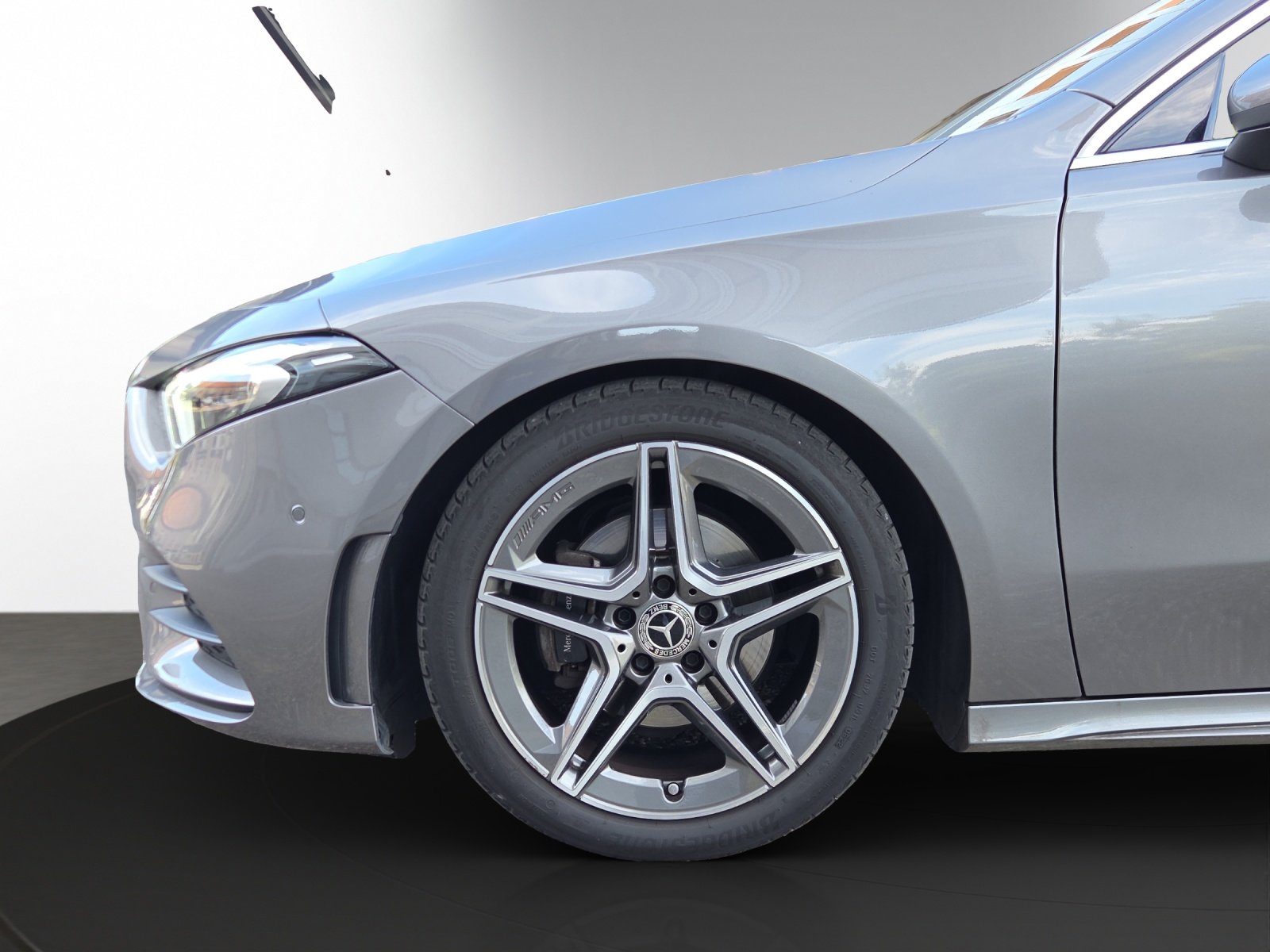 MERCEDES-BENZ A 200 AMG Line 7G-DCT, Essence, Occasion / Utilisé, Automatique - 4