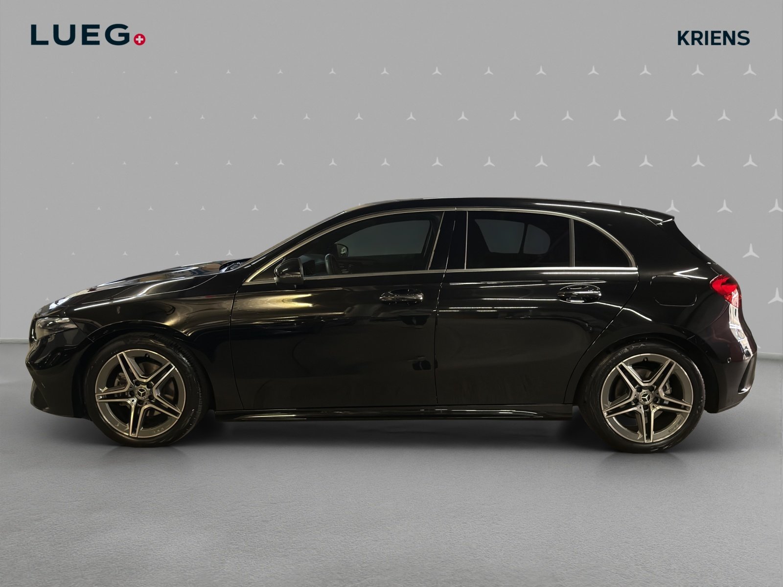 MERCEDES-BENZ A 200 d - AMG / Rückfahrkamera / Standheizung, Diesel, Occasioni / Usate, Automatico - 2