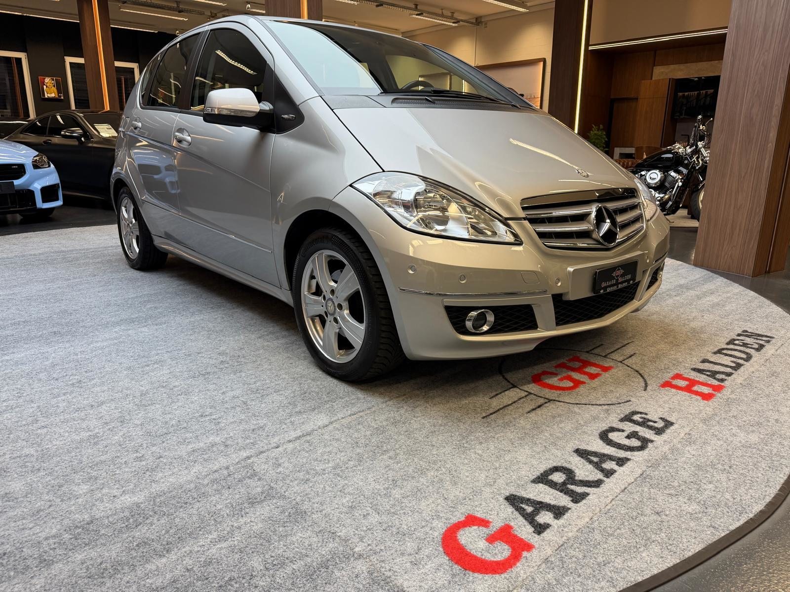 MERCEDES-BENZ A 200 Avantgarde