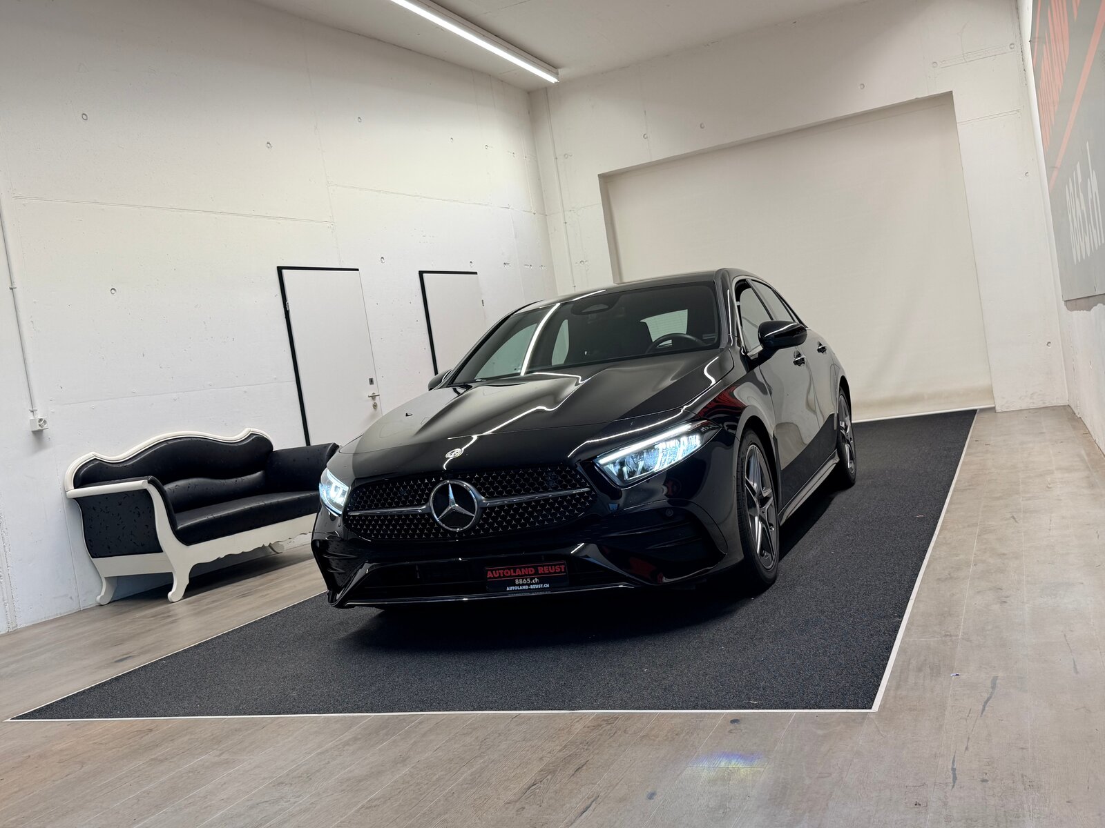 MERCEDES-BENZ A 200 AMG Line 7G-DCT, Mild-Hybrid Benzin/Elektro, Occasion / Gebraucht, Automatik - 3