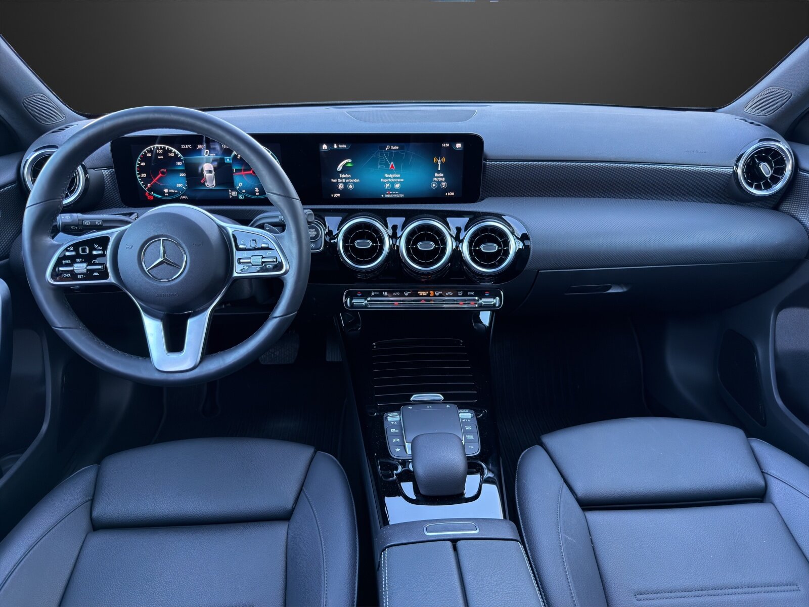 MERCEDES-BENZ A 200 d Progres. 8G, Diesel, Second hand / Used, Automatic - 6