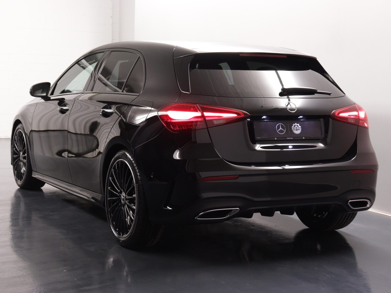 MERCEDES-BENZ A 200 Night Star AMG Line, Mild-Hybrid Petrol/Electric, Second hand / Used, Automatic - 5