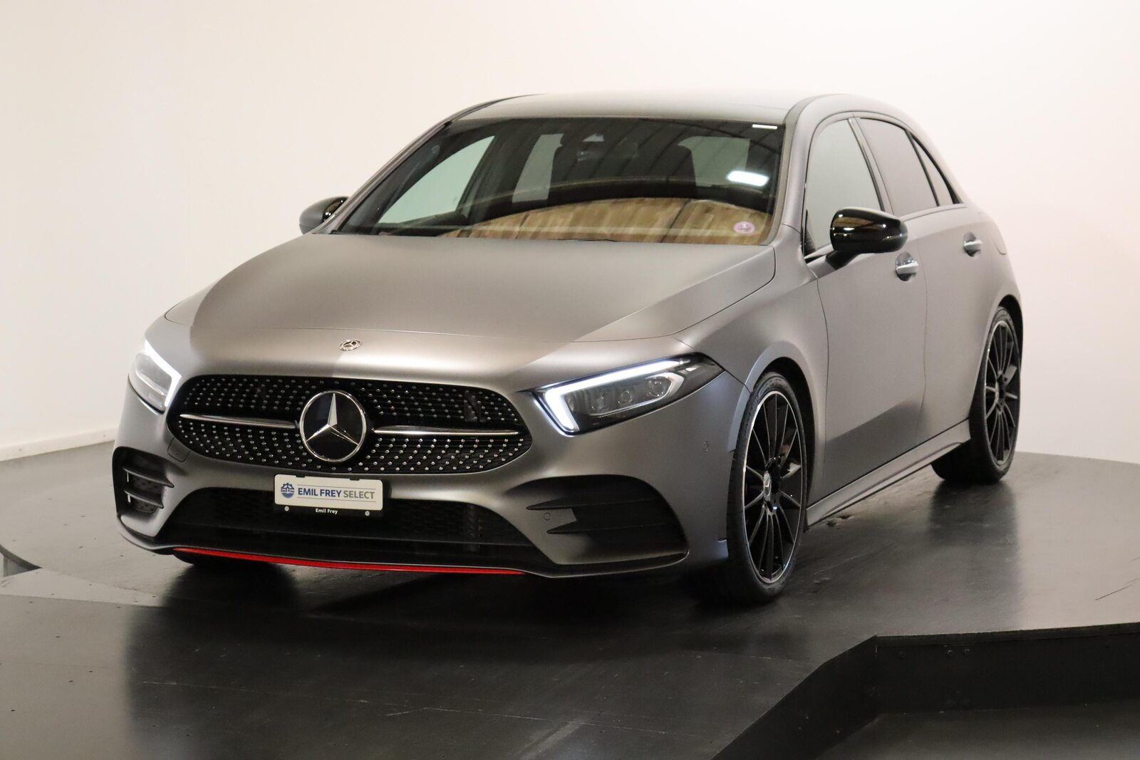MERCEDES-BENZ A 200 AMG Line