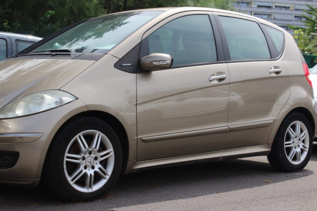 MERCEDES-BENZ A-Klasse W169 A 200 Turbo Elegance