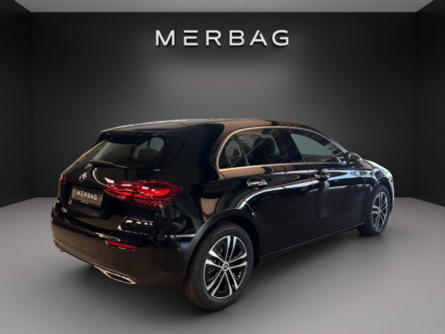 MERCEDES-BENZ A 200 7G-DCT, Hybride Léger Essence/Électricité, Voiture de démonstration, Automatique - 4