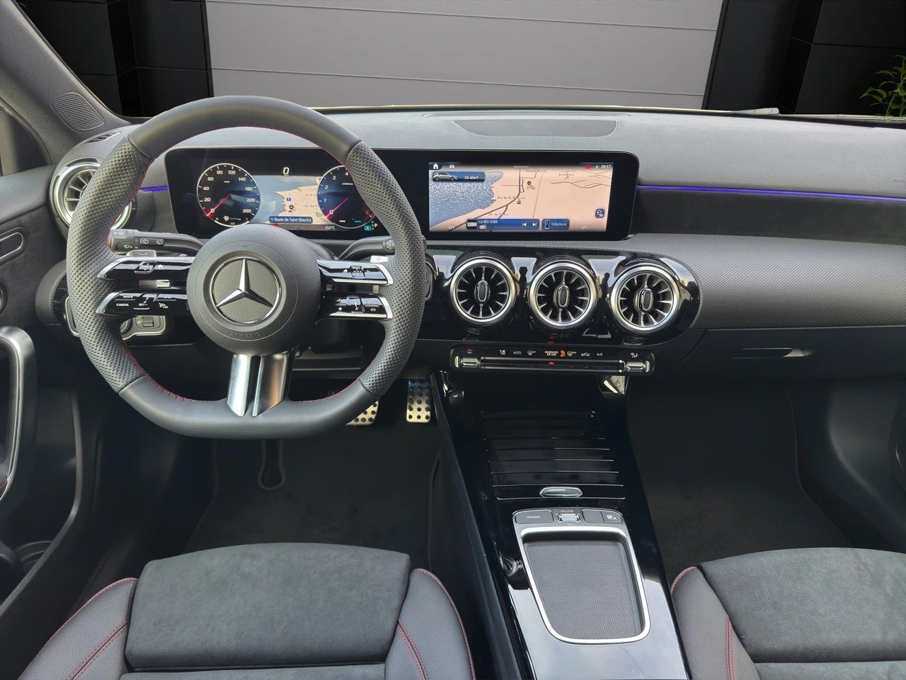 MERCEDES-BENZ A 200 Night Star 7G-DCT, Hybride Leggero Benzina/Elettrica, Auto dimostrativa, Automatico - 7