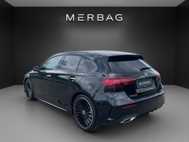 MERCEDES-BENZ A 200 7G-DCT, Hybride Leggero Benzina/Elettrica, Auto dimostrativa, Automatico - 3