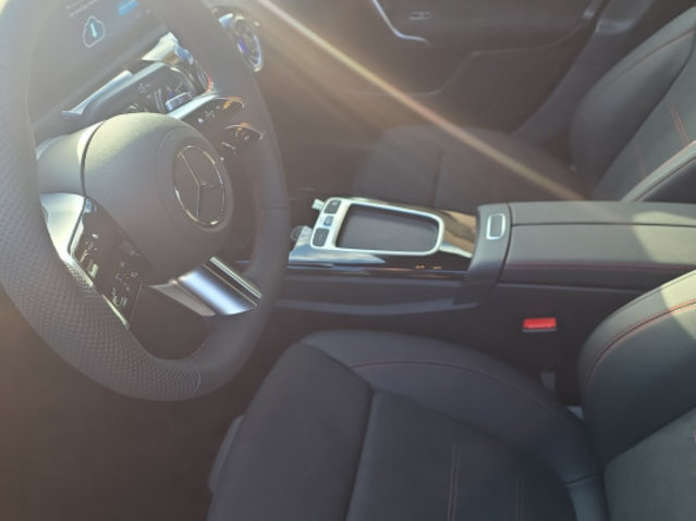MERCEDES-BENZ A 200 7G-DCT, Mild-Hybrid Petrol/Electric, Ex-demonstrator, Automatic - 6