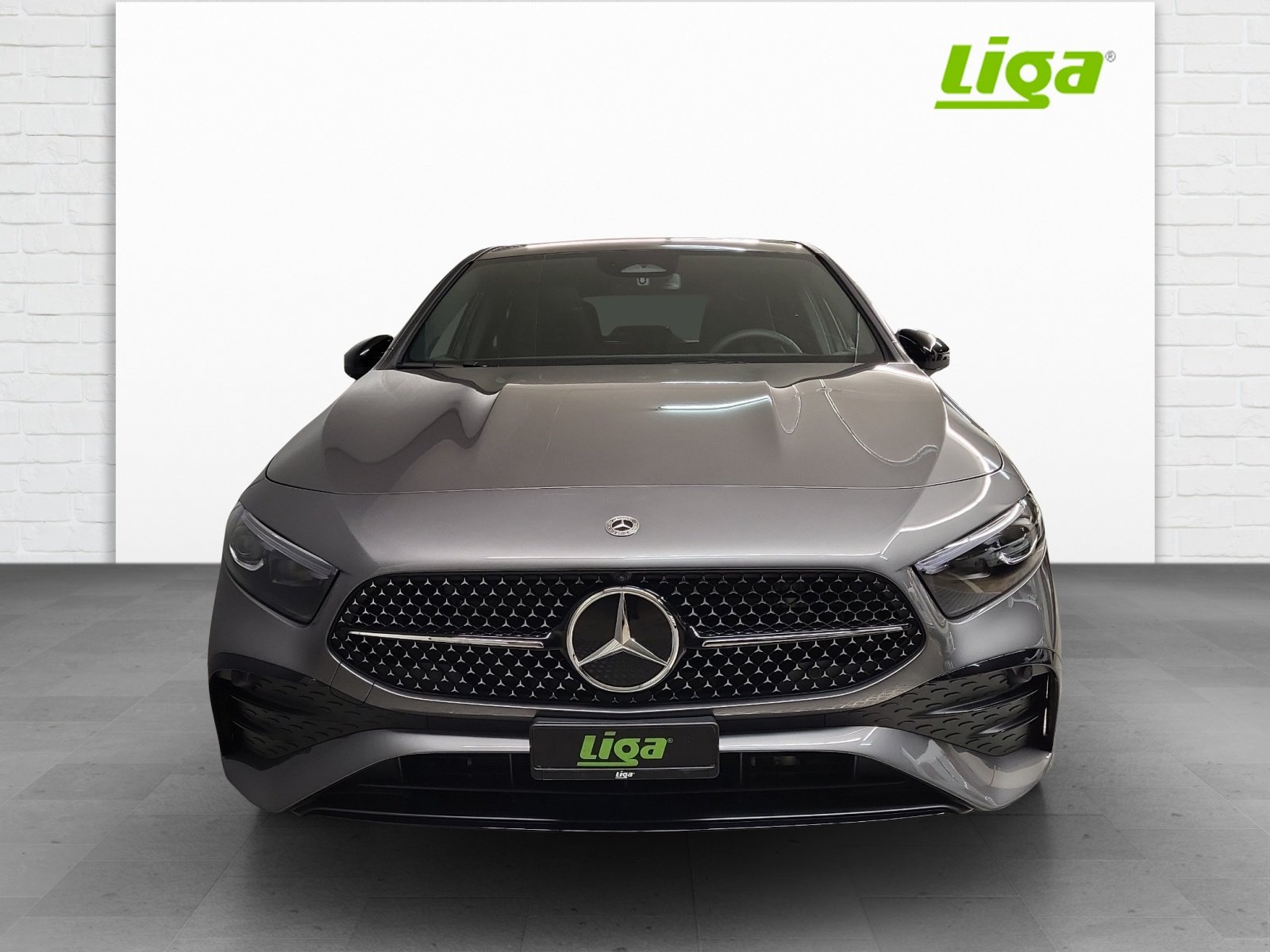 MERCEDES-BENZ A 200 AMG Line Night Star, Hybride Leggero Benzina/Elettrica, Auto dimostrativa, Automatico - 3