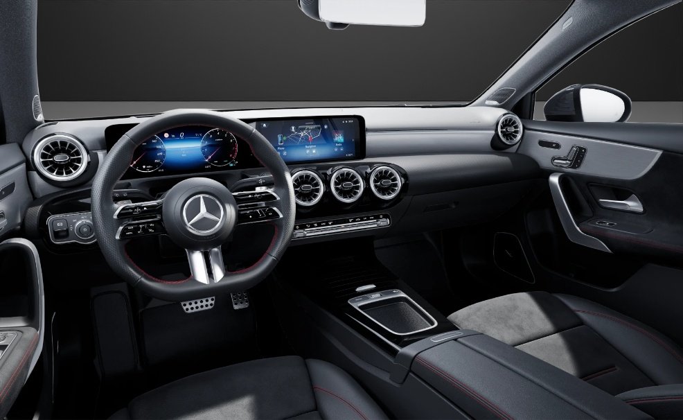 MERCEDES-BENZ A 220 4Matic 8G-DCT, Hybride Leggero Benzina/Elettrica, Auto nuove, Automatico - 7