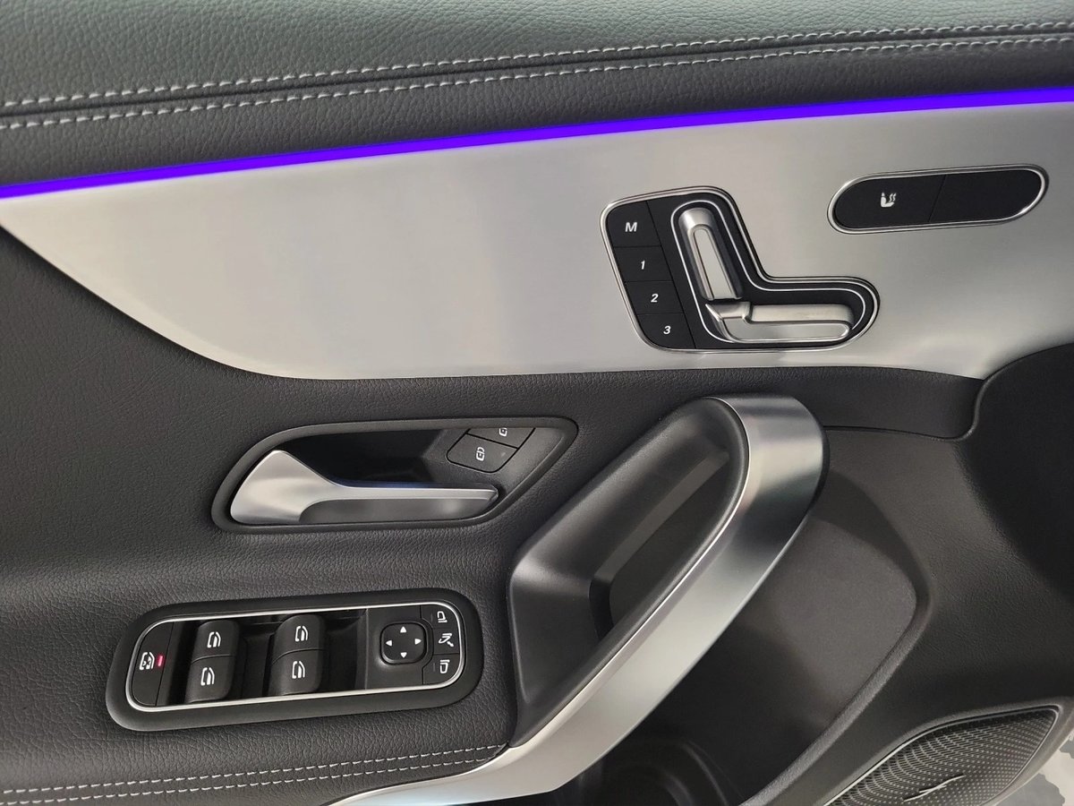 MERCEDES-BENZ A 220 4Matic 8G-DCT, Mild-Hybrid Benzin/Elektro, Neuwagen, Automat - 7