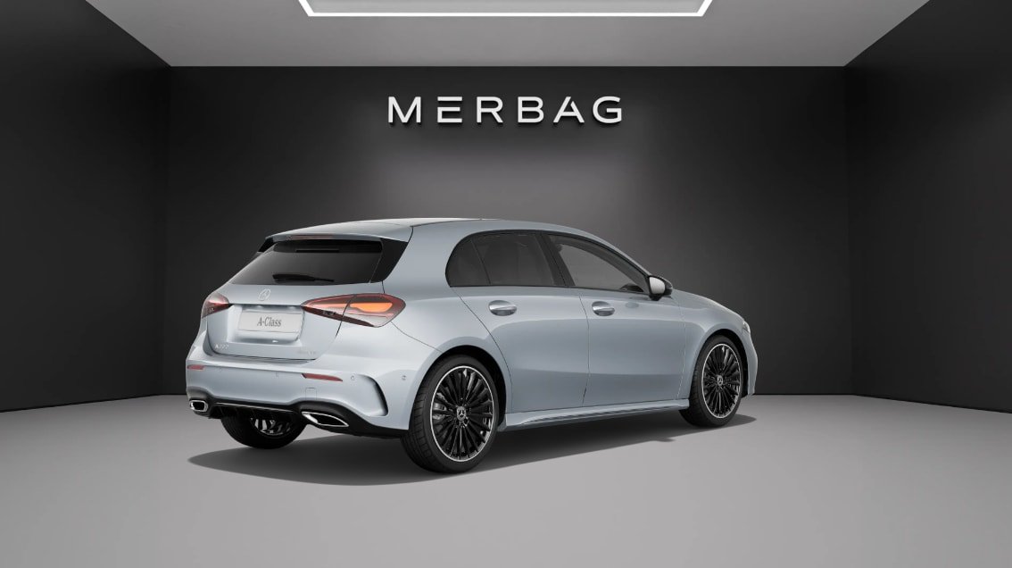 MERCEDES-BENZ A 220 4Matic 8G-DCT, Hybride Leggero Benzina/Elettrica, Auto nuove, Automatico - 3