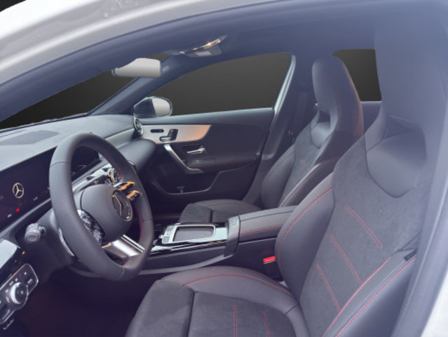 MERCEDES-BENZ A 220 d 8G-DCT, Diesel, Auto nuove, Automatico - 7